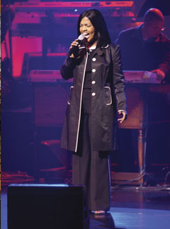 CeCe Winans