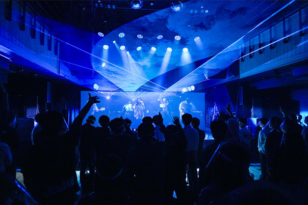 [Image] Stage production that fills the space with colour