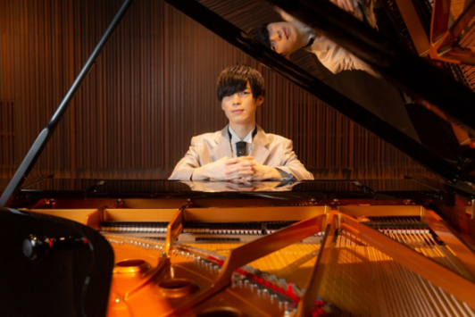 Fumi (Piano YouTuber/Influencer)
