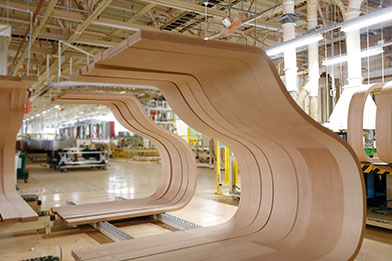 [Image] Piano production at Kakegawa factory