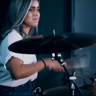 [ Photo ] THE DRUM CHALLENGE: "SHE'S GOT THE GROOVE" 2