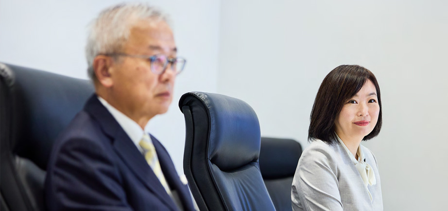 [Image] Hiromichi Shinohara Independent Director, Naho Ebata Independent Director