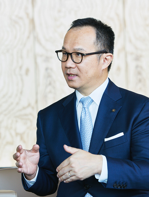 [Image] Atsushi Yamaura Director, President and Representative Executive Officer