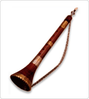The double-reed instrument that gave rise to the oboe and the charumera, the zurna.