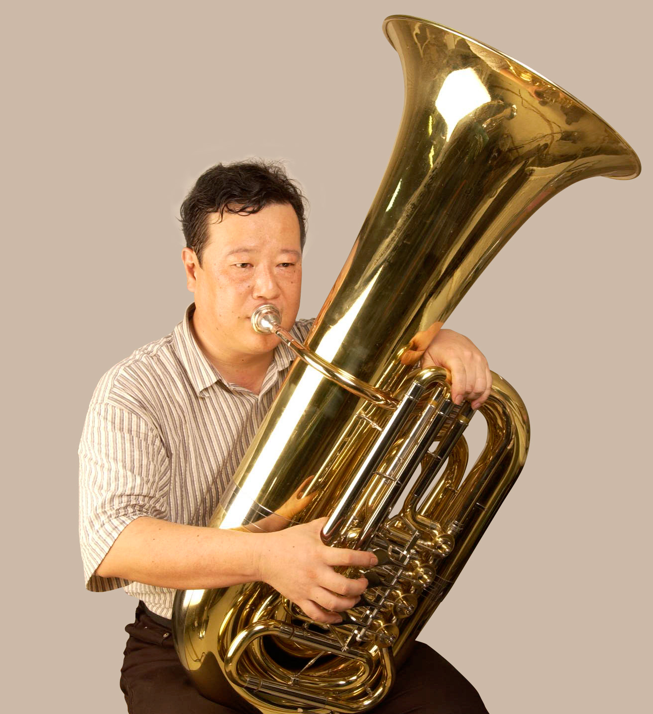 The Structure of the Tuba:The Tuba Can Have Various Styles - Musical  Instrument Guide - Yamaha Corporation