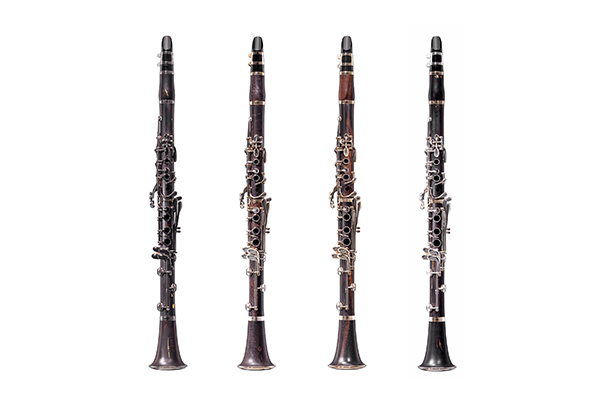 [ Image ] "Designed by Nature Clarinets" From left "KINTSUGI", "FUMOKU", "SHIRATA", "IRIKAWA"