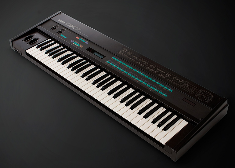 [Photo] The DX7, a huge hit worldwide that featured an FM synthesis engine