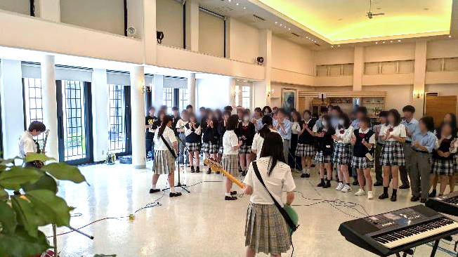 The joint seminar was held at five schools in Fukushima Prefecture.