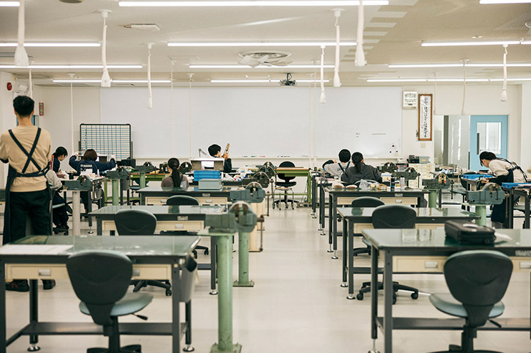 [ Thumbnail ] Shaping the People Who Shape the Future of Music #2 Passing Down the Art of Wind Instrument Repair