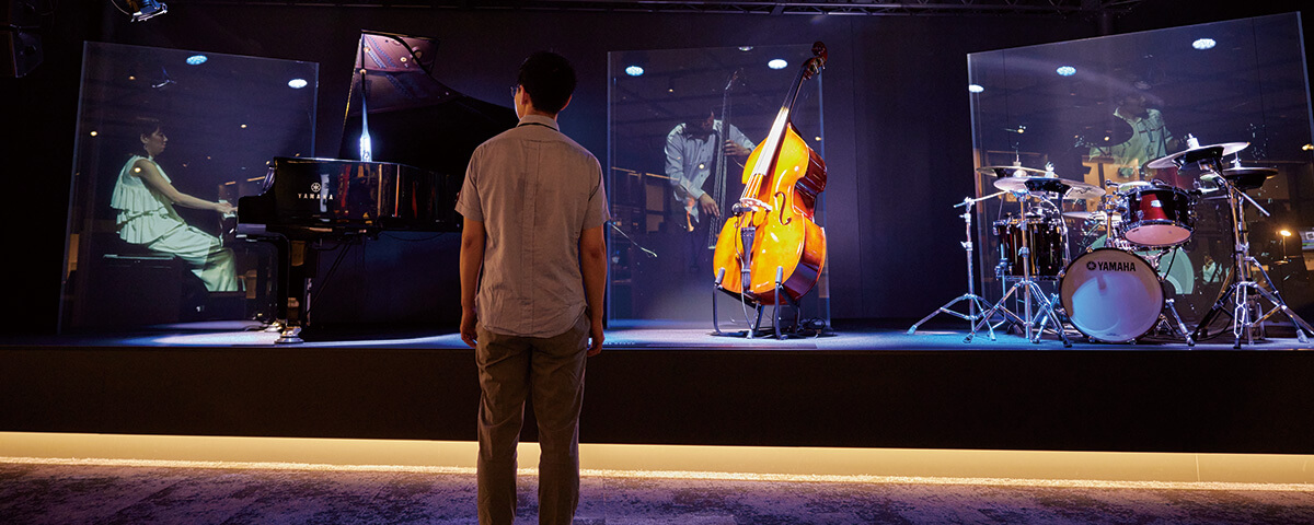 [ Thumbnail ] The spread of Real Sound Viewing will allow people around the world to simultaneously experience the same live performance. Tsuge saw his life transformed by a live experience, and wants to share that same joy through this technology.。