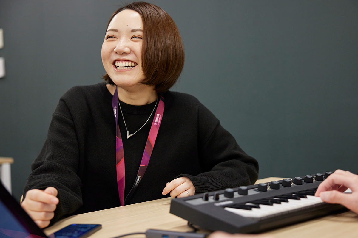 Erika Kitahara from the Music Connect Department is responsible for the product planning of SYNCROOM