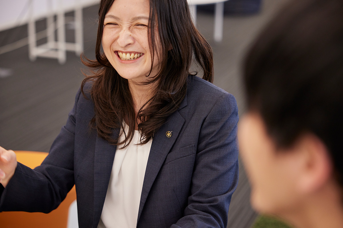 [ Thumbnail ] Ayaka Hayashi, a member of the Music Popularization Group in the Asia-Pacific Sales Division