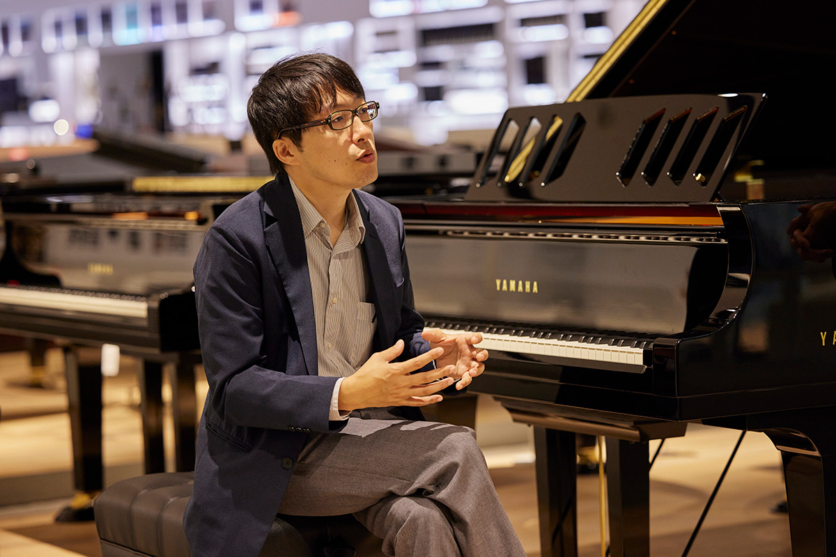 [ Thumbnail ] Tetsuo Hotta from the FP Group, Musical Instruments Business Unit