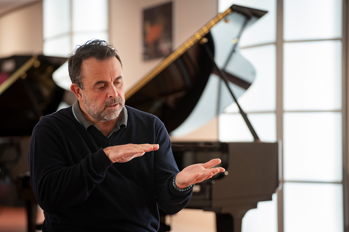 [ Thumbnail ] Eric Valenchon of the Piano Sales Department at Yamaha Music Europe, Branch France