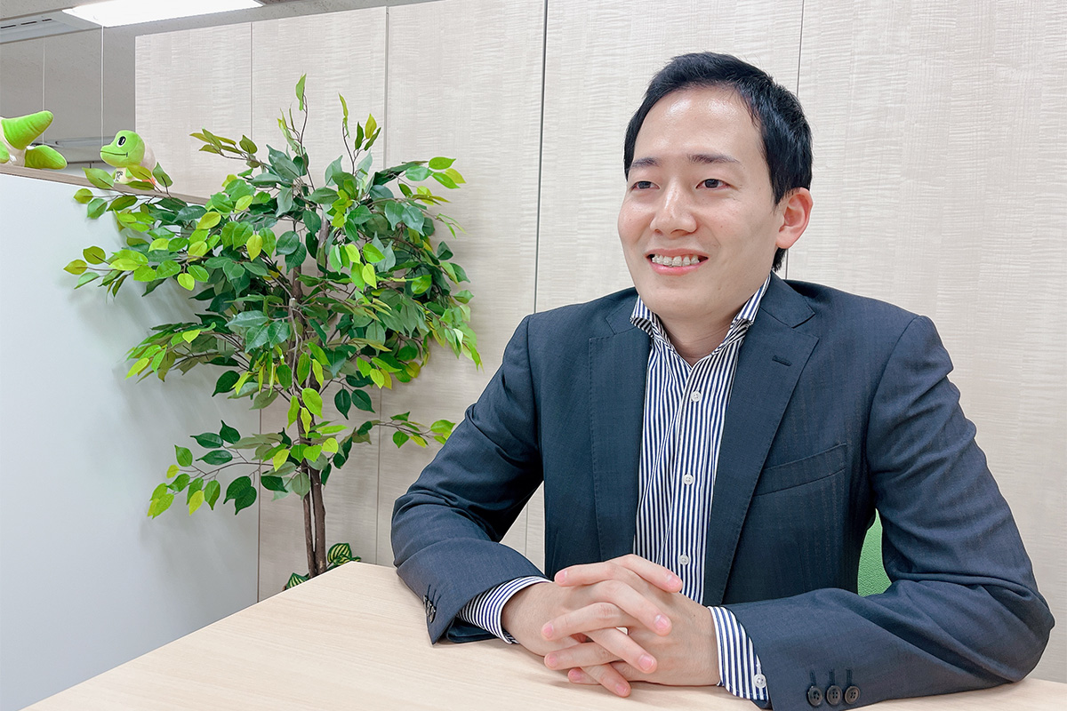 [ Thumbnail ] Daisuke Kadoya of the Culture and Sports Bureau, Department of Exchange and Culture, Fukui Prefectural Government