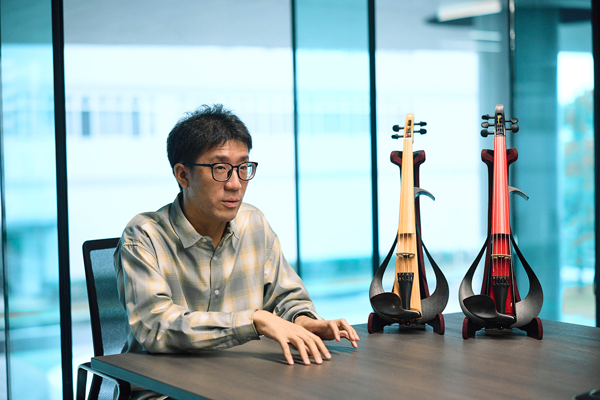 [ Thumbnail ] Akio Matsushima of Stringed Instrument Development Group, B&O Development Department
