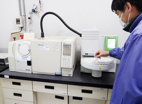 [Photo] Environmental measurements at specific bases