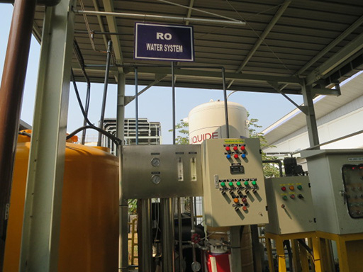 [Photo] Reverse osmosis membrane equipment