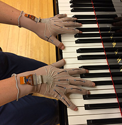 [Photo] Thin-film strain sensors