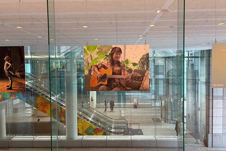 [Photo] Yamaha exhibited work Women Who Make Waves–Yvette Young