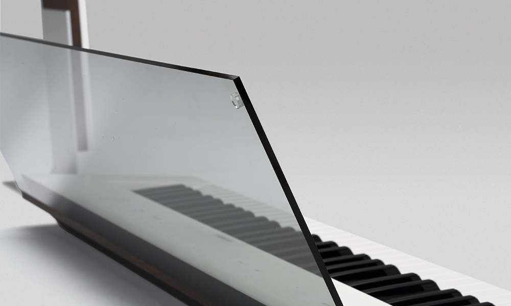 [ Image ] key near window 4