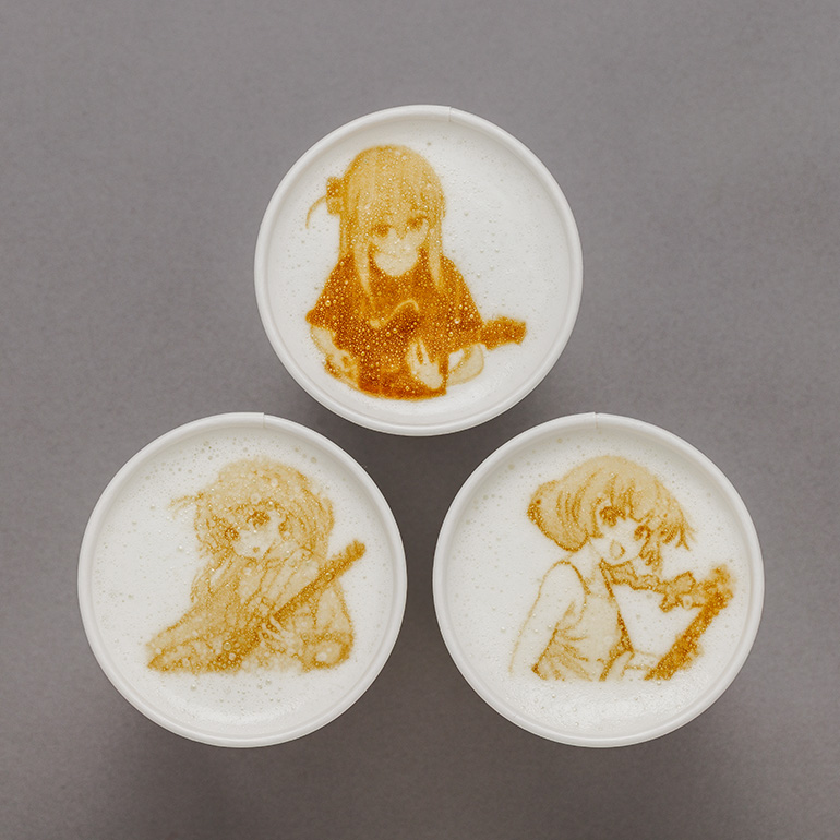 [画像] アニメ「ぼっち・ざ・ろっく！」　コラボカフェラテ / ココア　　各690円（税込）