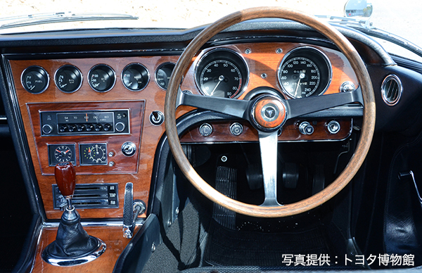 [画像] トヨタ2000GT用ウッドパネル（写真提供：トヨタ博物館）