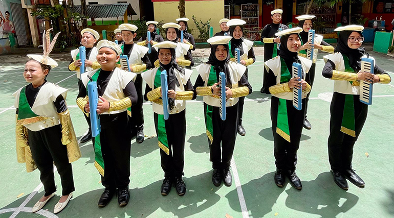 インドネシアにおける取り組み事例 、ピアニカバンド