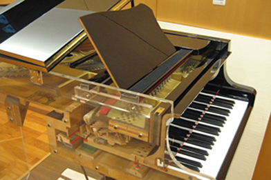 [ 写真 ] グランドピアノ模型