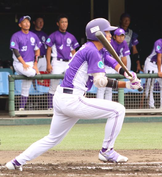 [ 画像 ] 初回に先制タイムリー２塁打を放った永田選手（ヤマハビジネスサポート所属）。