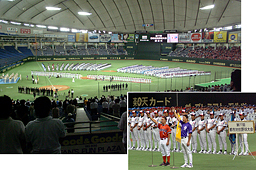 [ 画像 ] 第77回都市対抗野球大会の開会式にあたり、選手宣誓をしたヤマハ野球部の星川主将と東芝の主将。