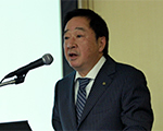 [ 画像 ] 説明者：代表取締役社長　梅村 充