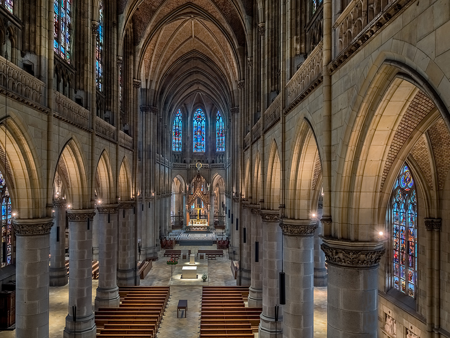 [ 画像 ] 聖マリア大聖堂　Photo: Mariendom Linz / Wodicka
