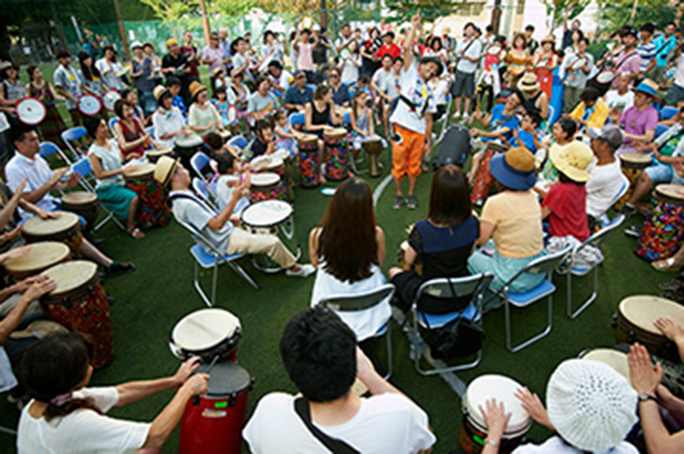 [写真] サステナビリティ：次世代育成への支援