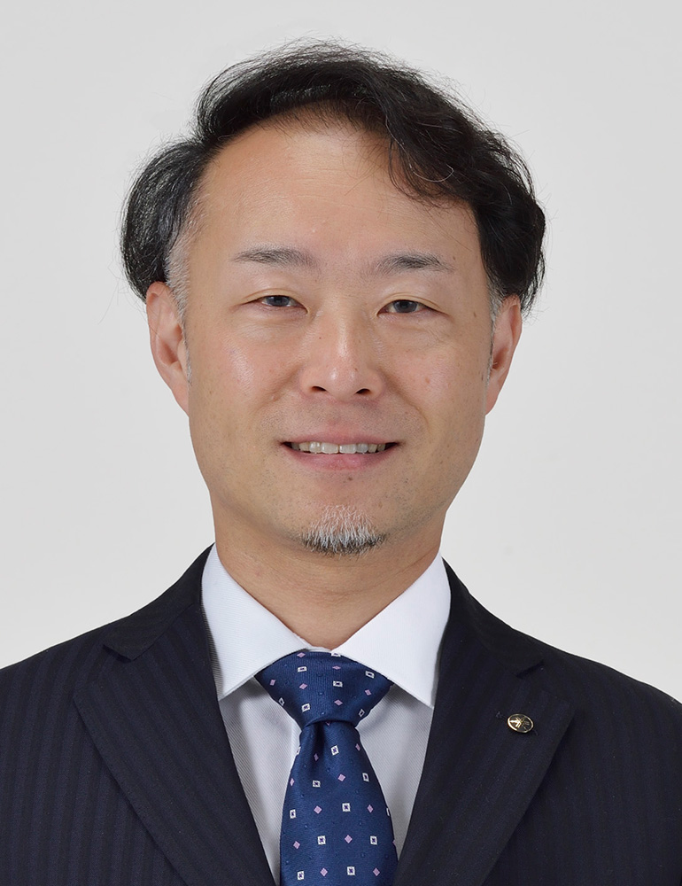 [写真] 執行役員 楽器事業本部電子楽器事業部長 阿部征治