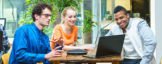 [ サムネイル ] サステナビリティ特集「遠隔コミュニケーション」