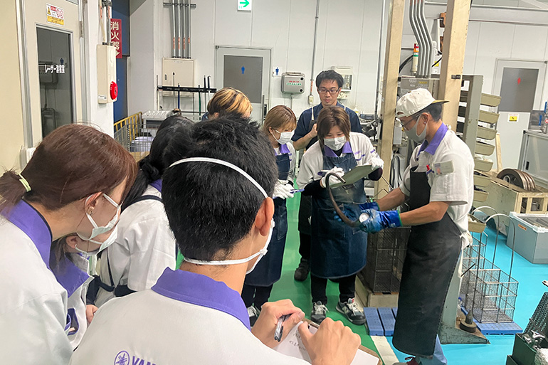 [写真] 相互工程見学の様子