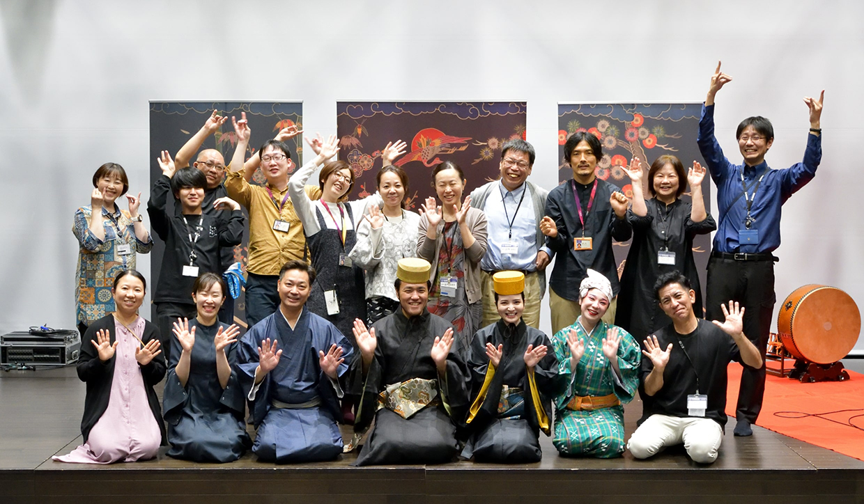 [写真] プロジェクト関係者の集合写真