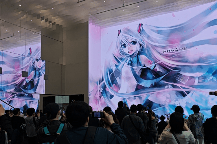 [サムネイル] 音楽・映像・テクノロジーが響き合う――「Project Circles -ミクたちとの共振-」で生まれた新たな体験