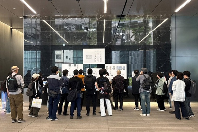 [写真] ヤマハオフィスエントランスに設置されたVOCALOIDブース
