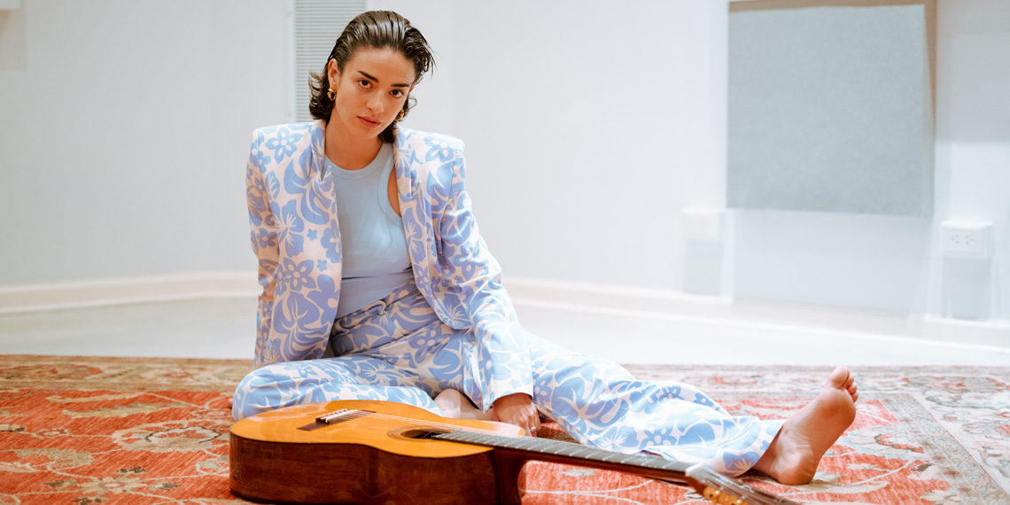 [メインビジュアル] Zoe Gotussoさん