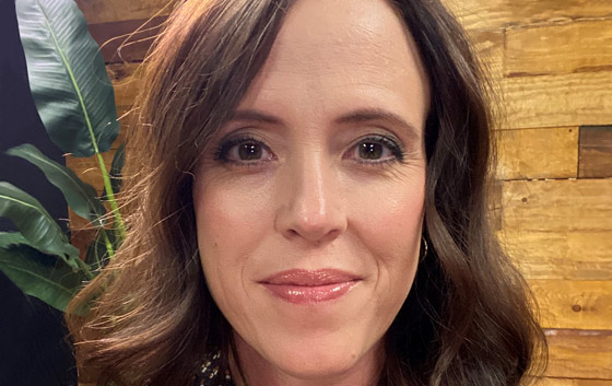 [サムネイル] Julie Dutyさん