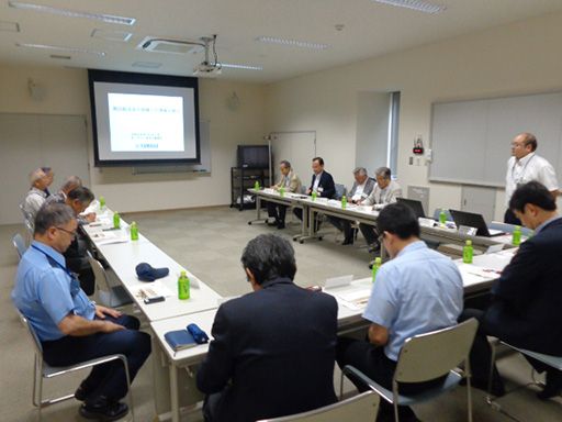 [写真] 周辺自治会との情報交換会