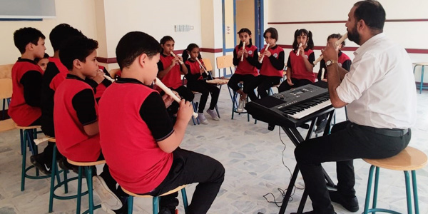 [写真] エジプトでの音楽授業の様子