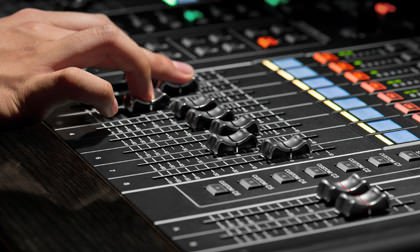 Digital mixing console : CL3