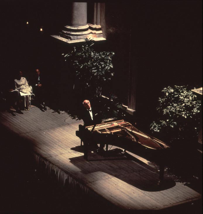 photo of Sviatoslav Richter playing CFIII Yamaha concert grand piano in a concert