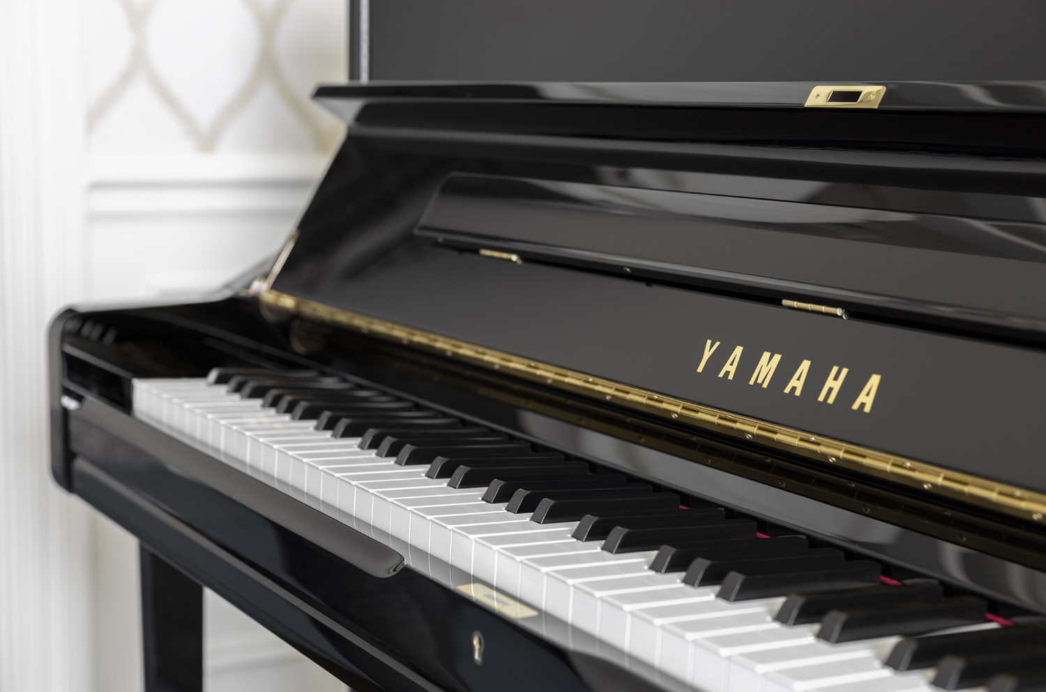 U1 and U3 Upright Pianos - Yamaha USA