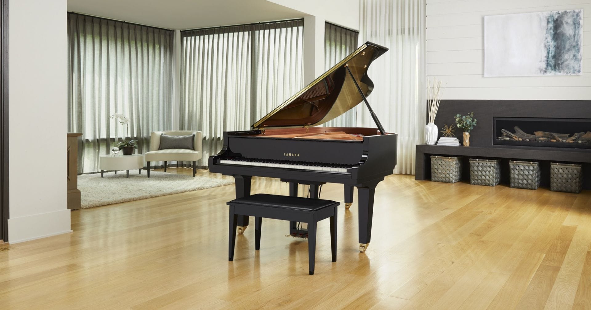 hero shot image of CX series piano