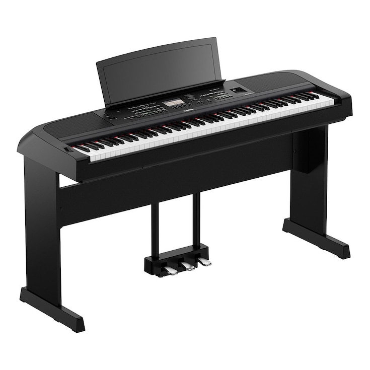 Yamaha DGX-670 88-Key Portable Digital Grand Piano with Speakers